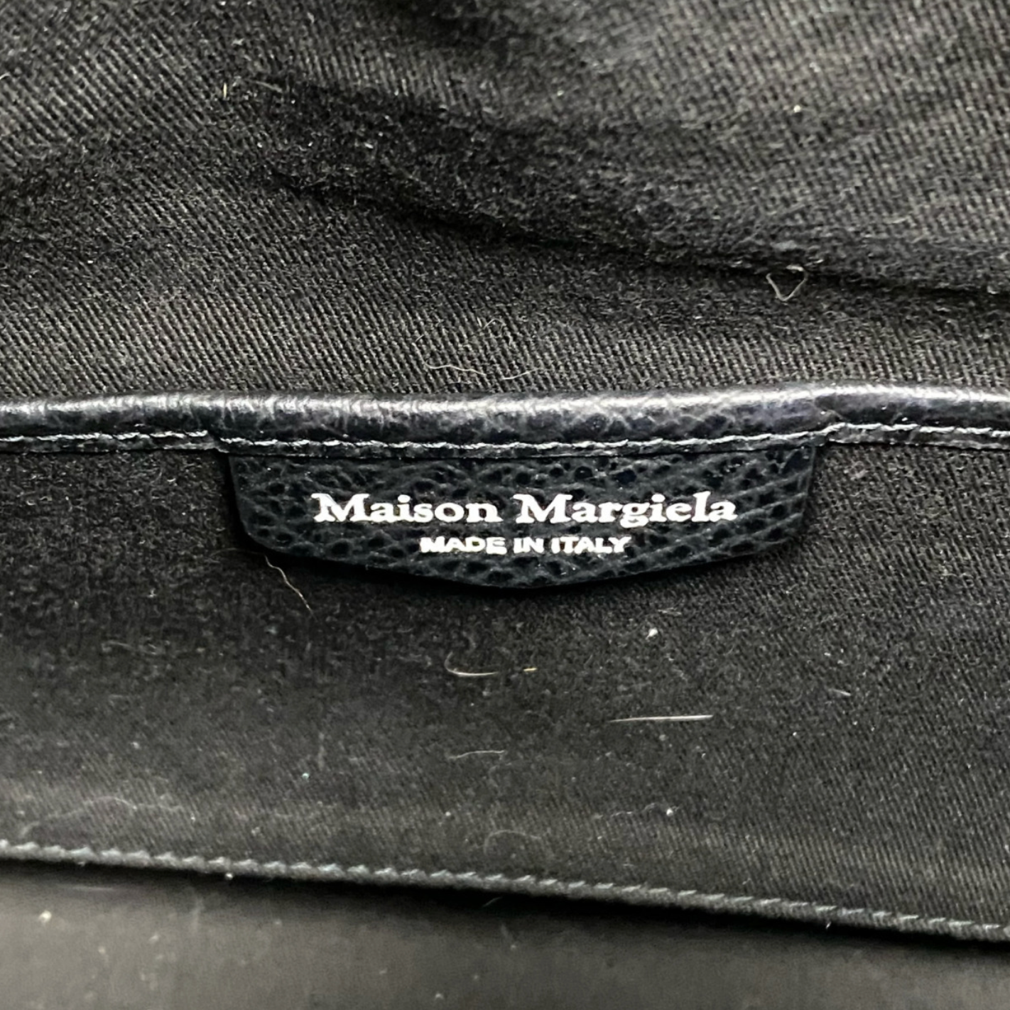 Maison-Margiela-Black-Calfskin-5AC-2Way-Bag-16