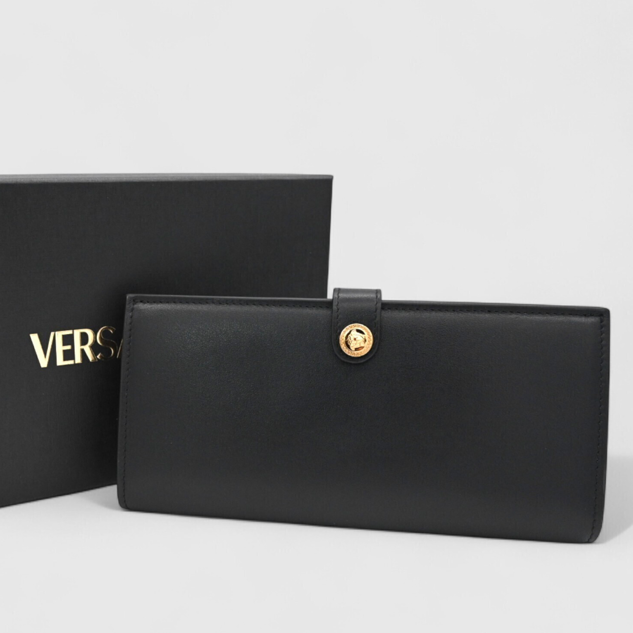 Versace-Medusa-Long-Wallet-09