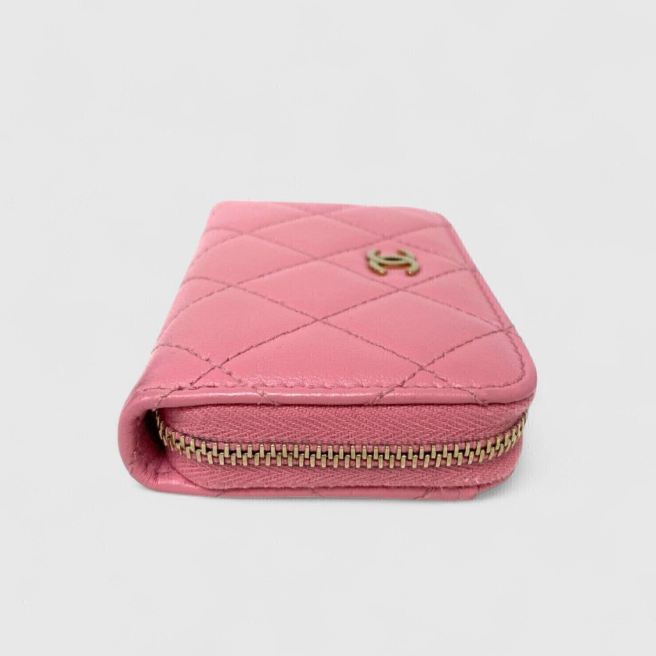 Chanel-Zipped-Card-Case-06