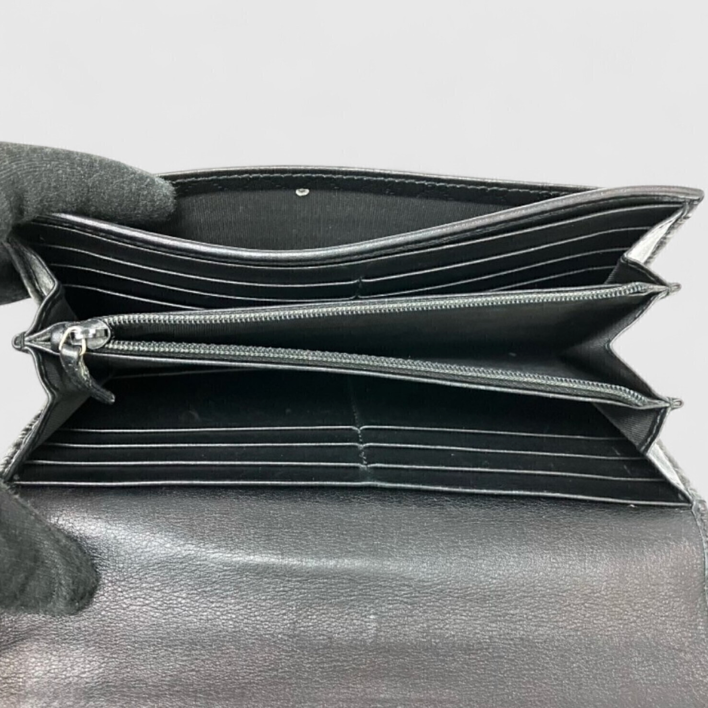 Gucci-Lambskin-Long-Wallet-09