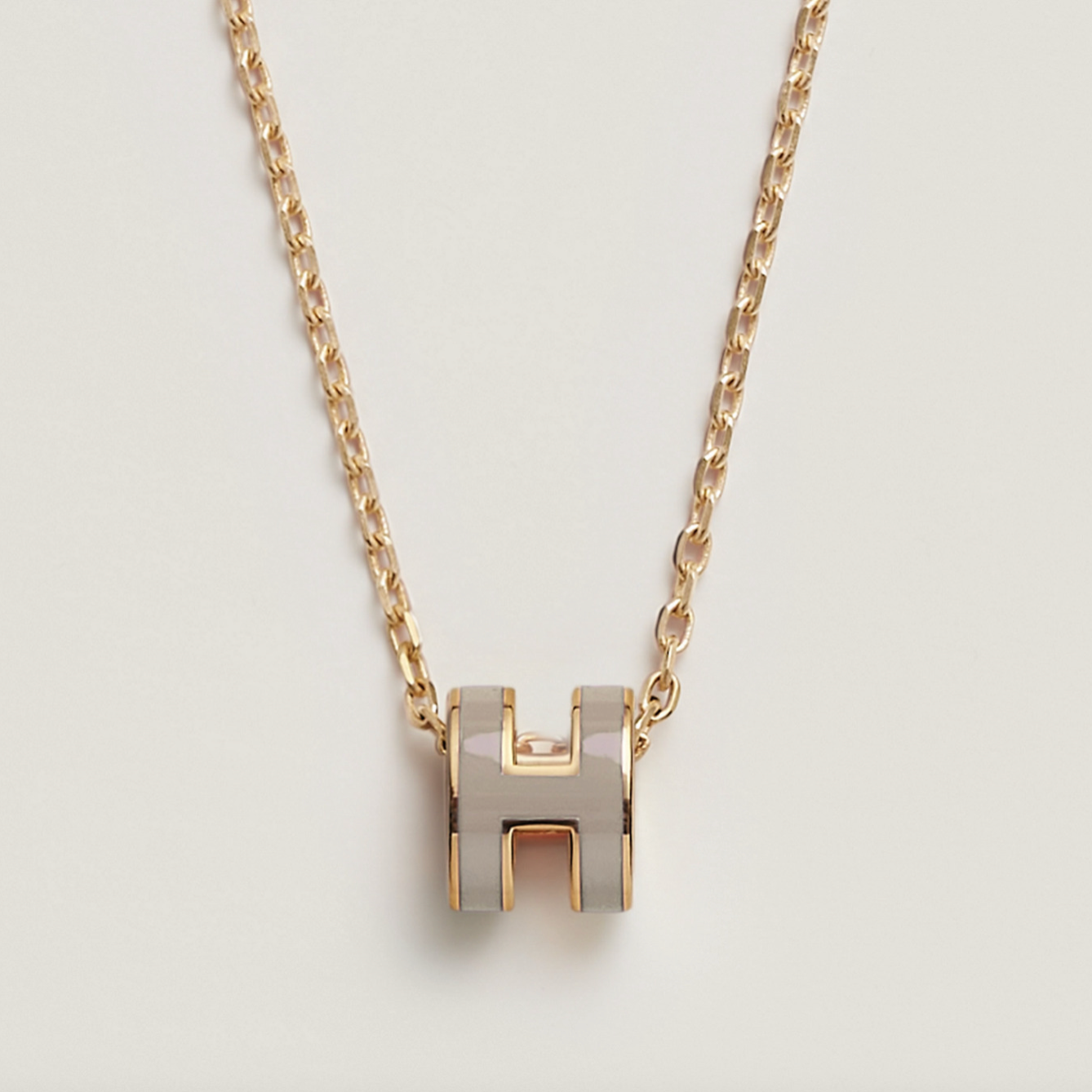 HERMES-Mini-Pop-H-Pendant-02