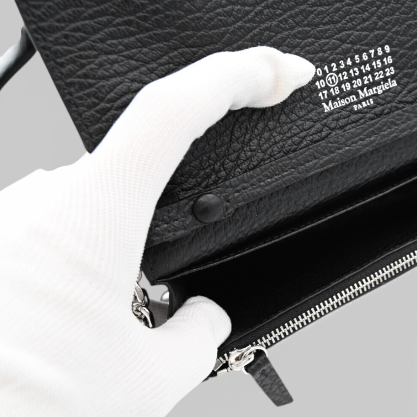 MAISON-MARGIELA-11-Chain-Wallet-10