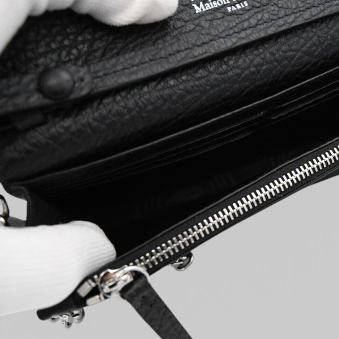 MAISON-MARGIELA-11-Chain-Wallet-12