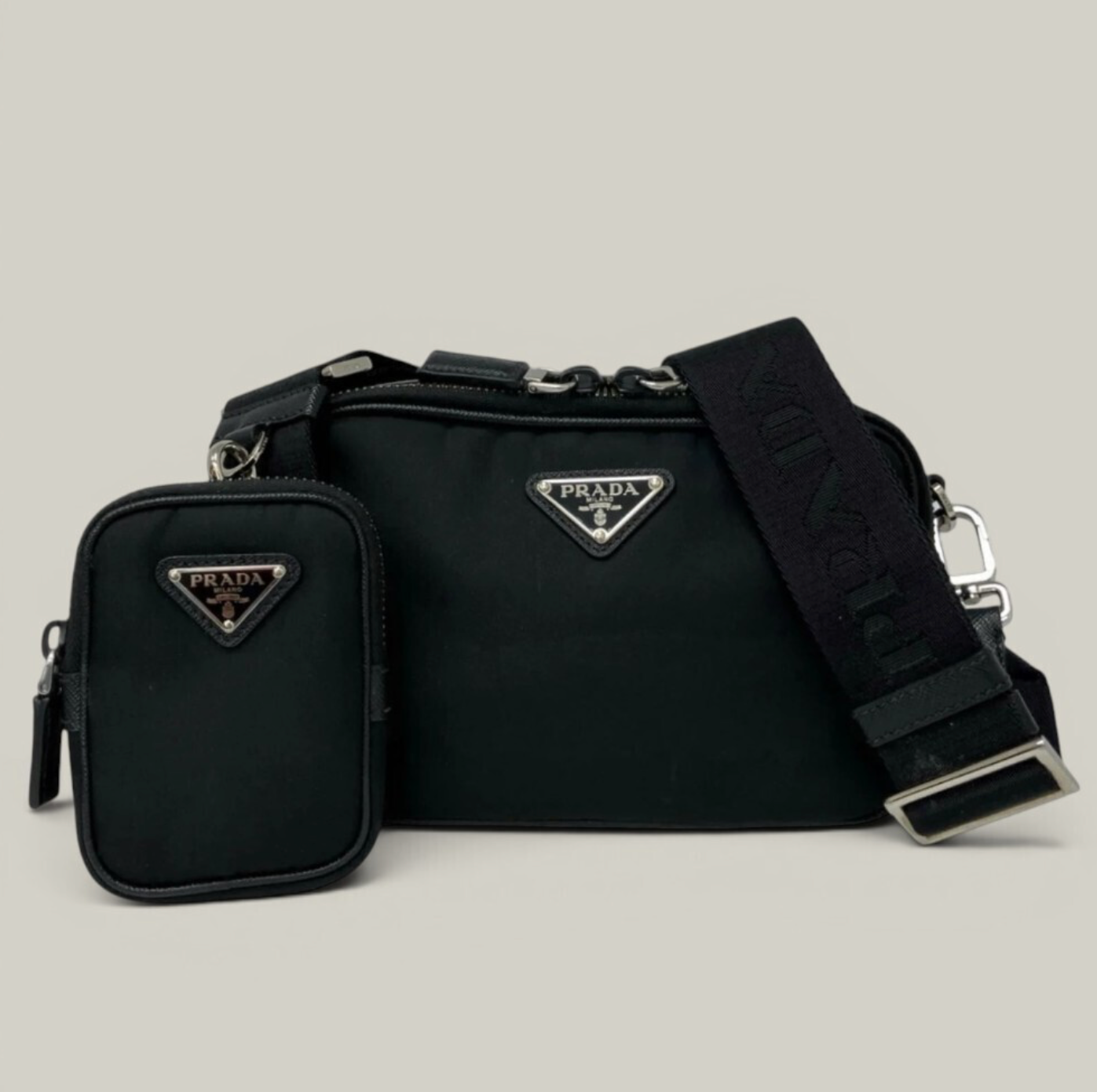 PRADA-Black-Nylon-shoulder-Bag-03