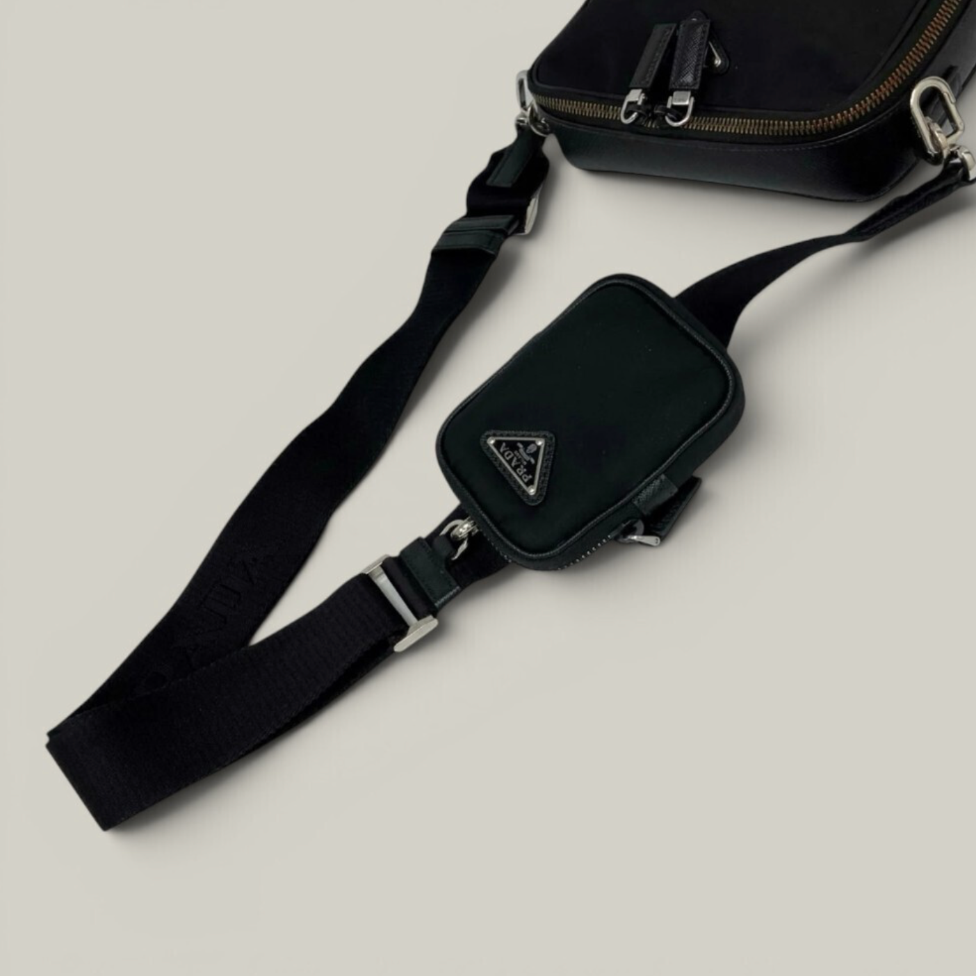 PRADA-Black-Nylon-shoulder-Bag-08