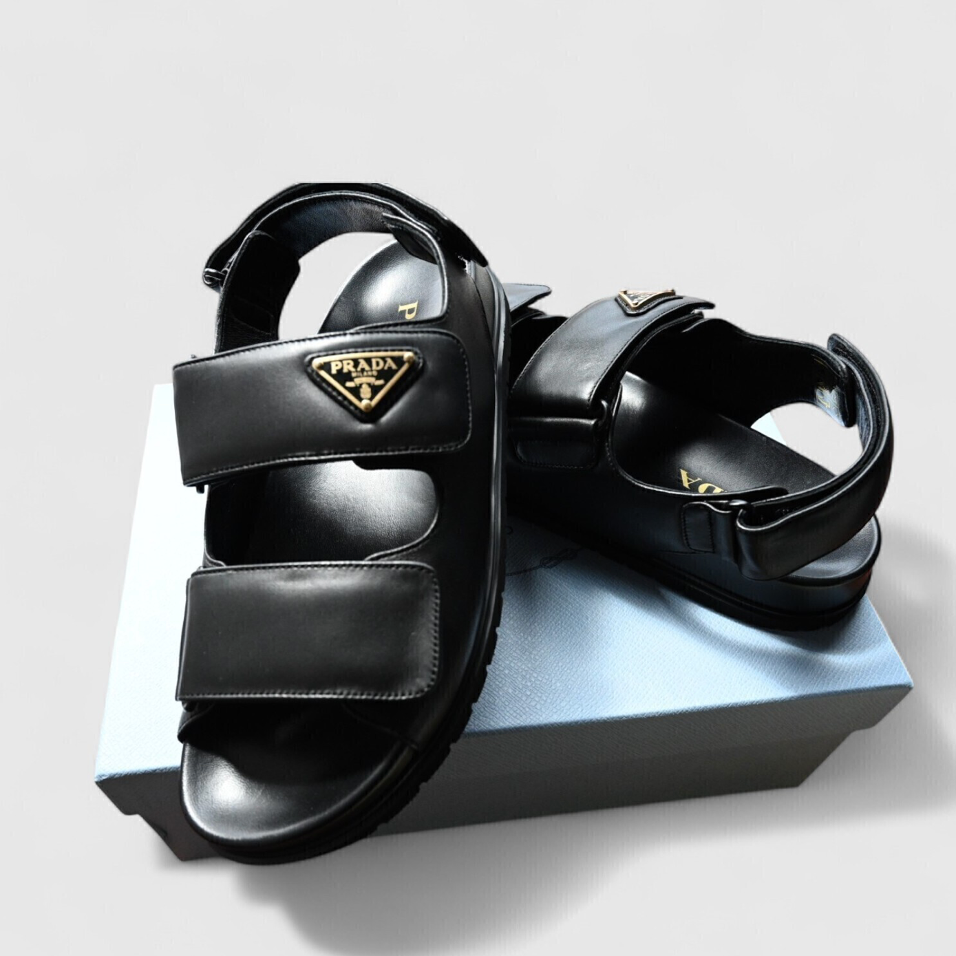 Prada-Fussbett-Lamb-Leather-Sandals-01
