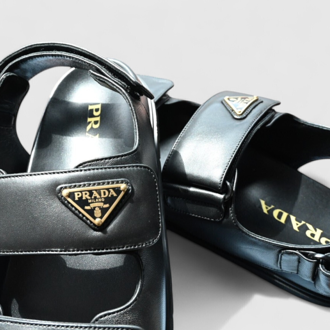 Prada-Fussbett-Lamb-Leather-Sandals-02
