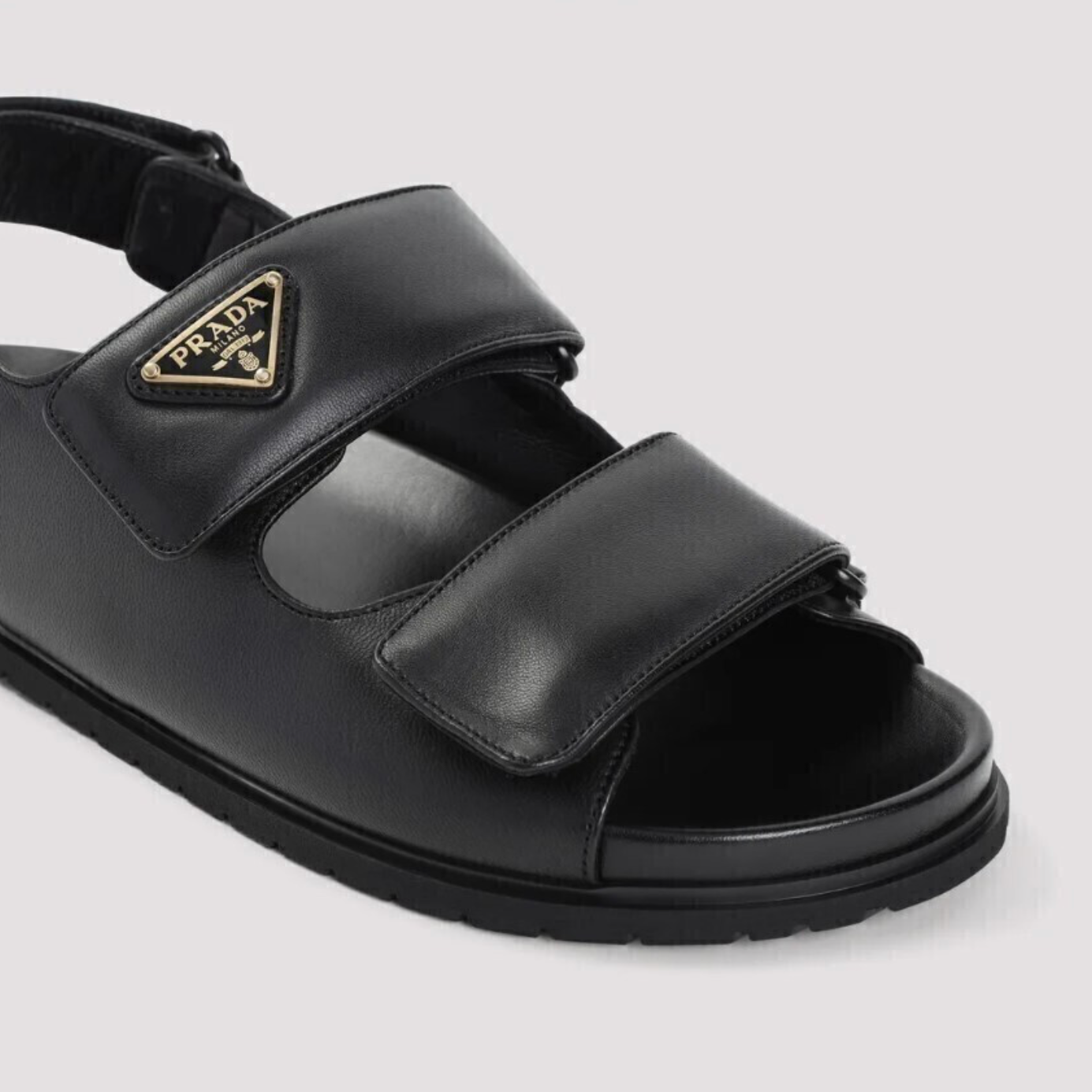 Prada-Fussbett-Lamb-Leather-Sandals-08