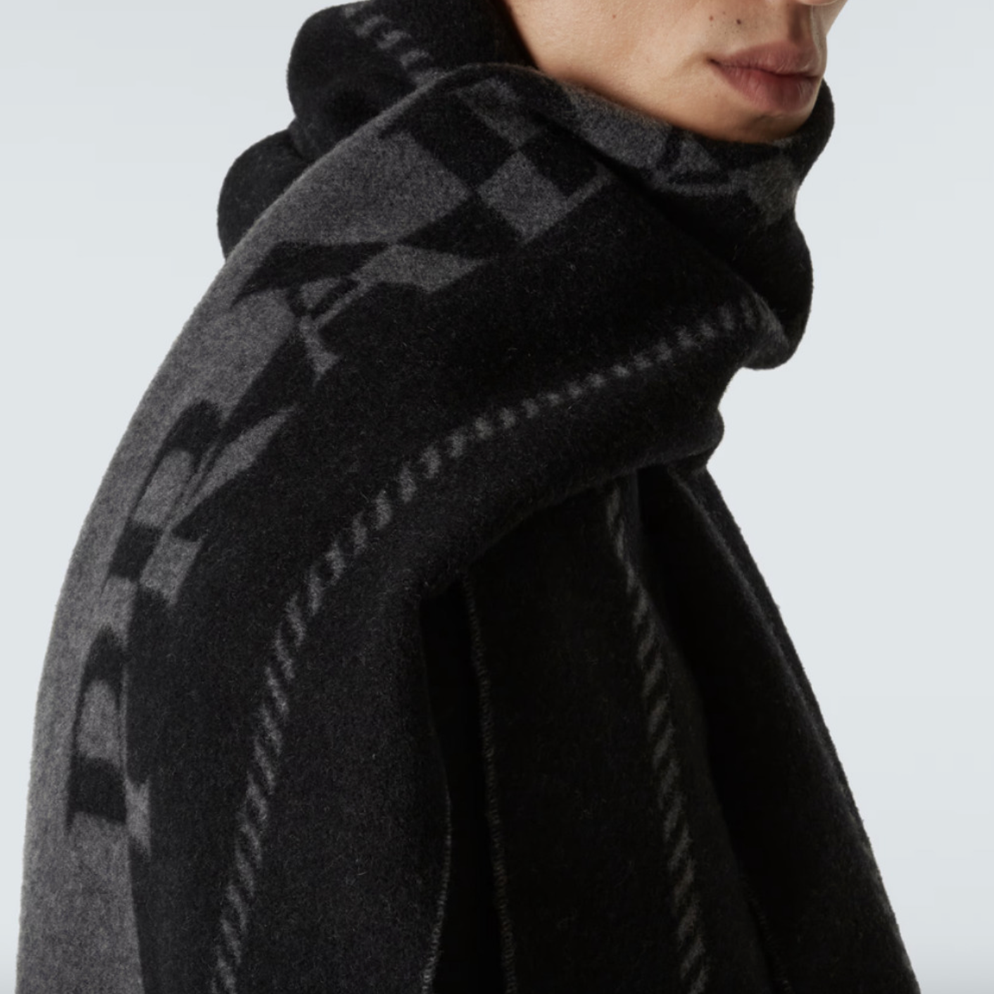 Prada-Logo-Wool-Jacquard-Scarf-03
