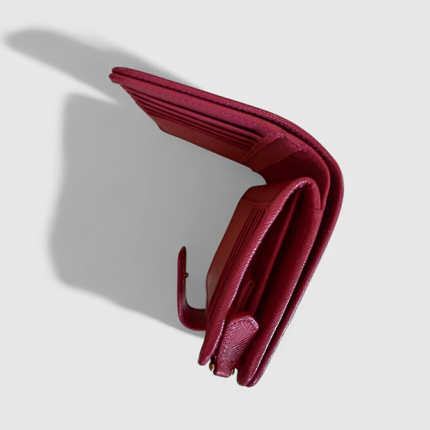 Prada-Saffiano-Leather-Bi-Fold-Wallet-017