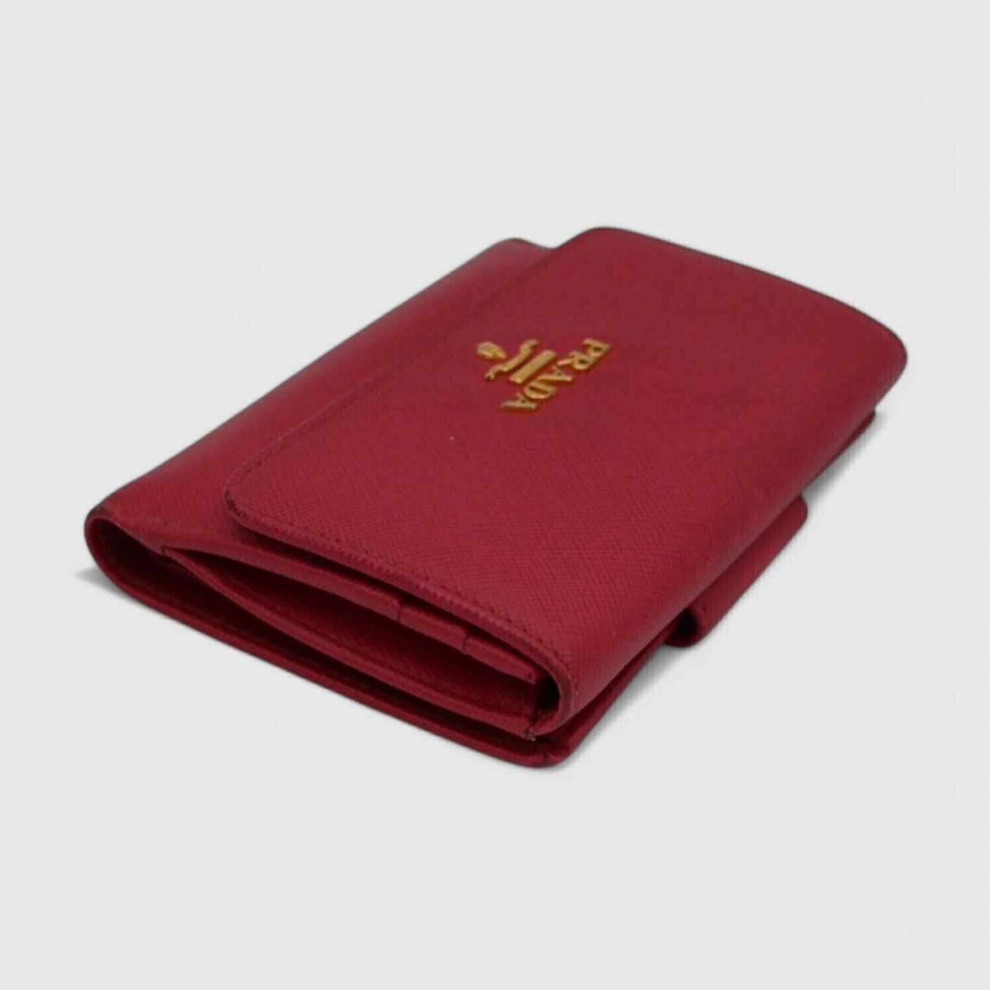 Prada-Saffiano-Leather-Bi-Fold-Wallet-17