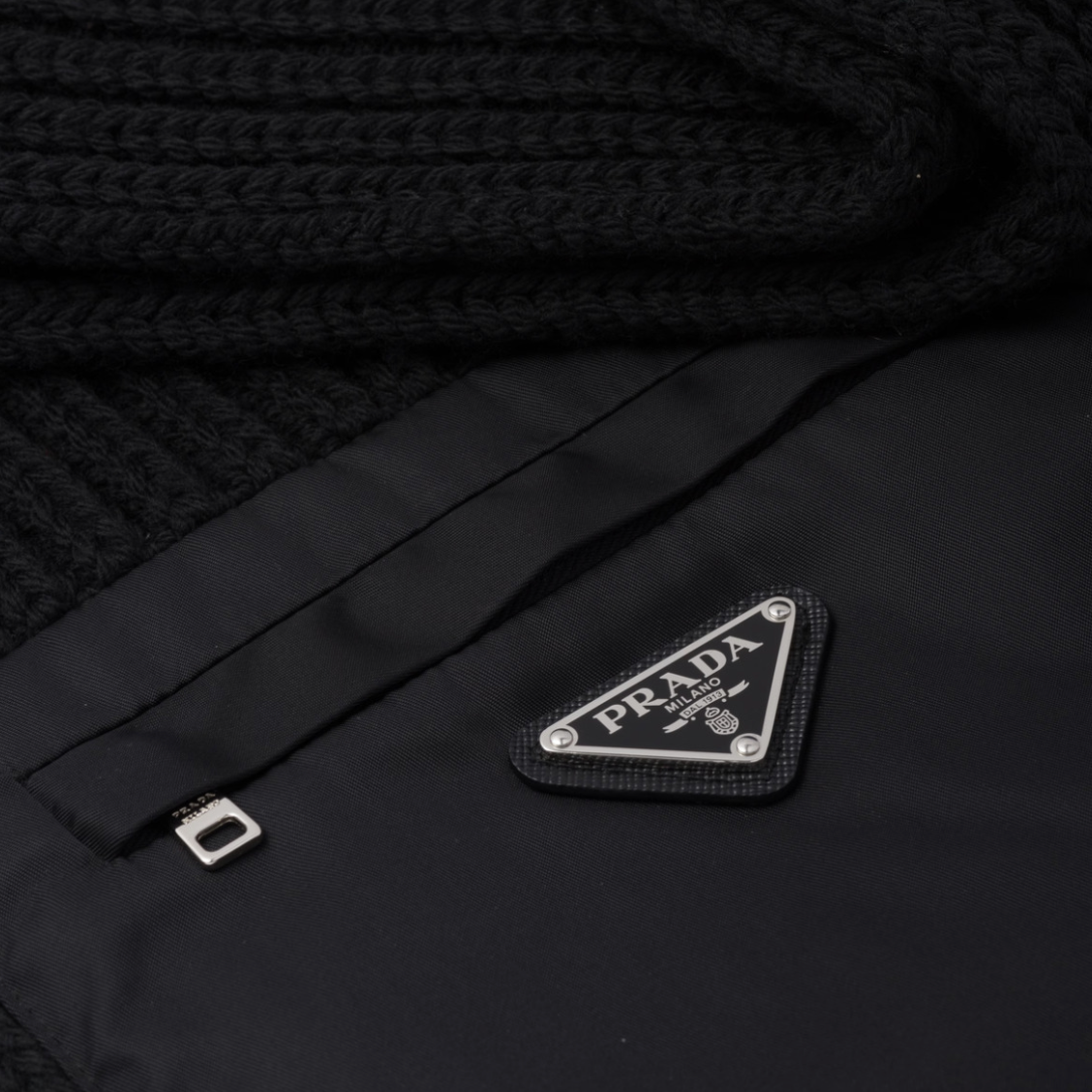 Prada-Wool-Re-Nylon-Pocket-Scarf-04