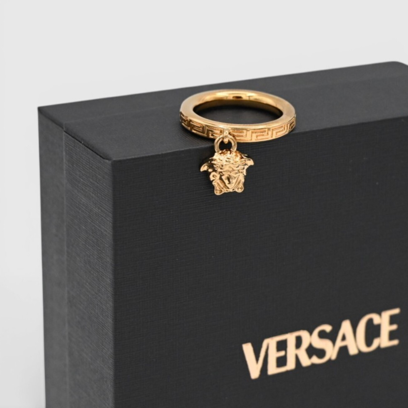 VERSACE-Greca-Ring-002