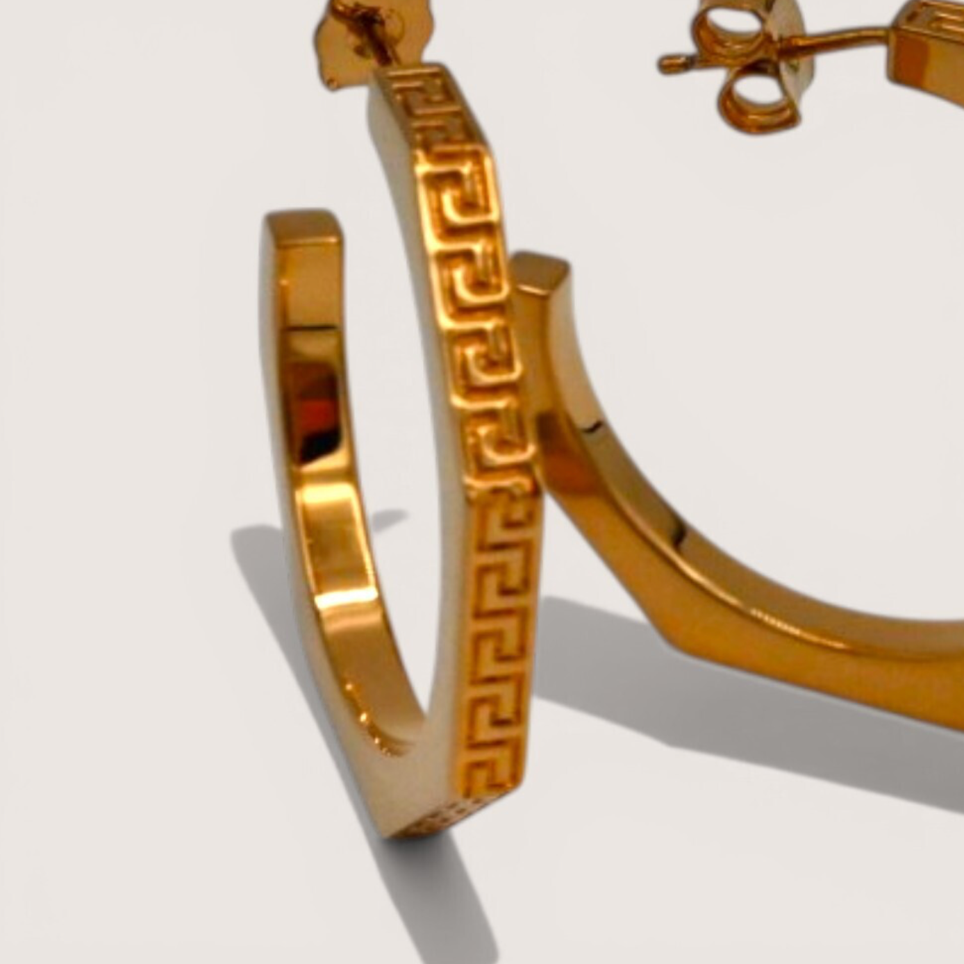 Versace-Greca-Hoop-Earrings-05