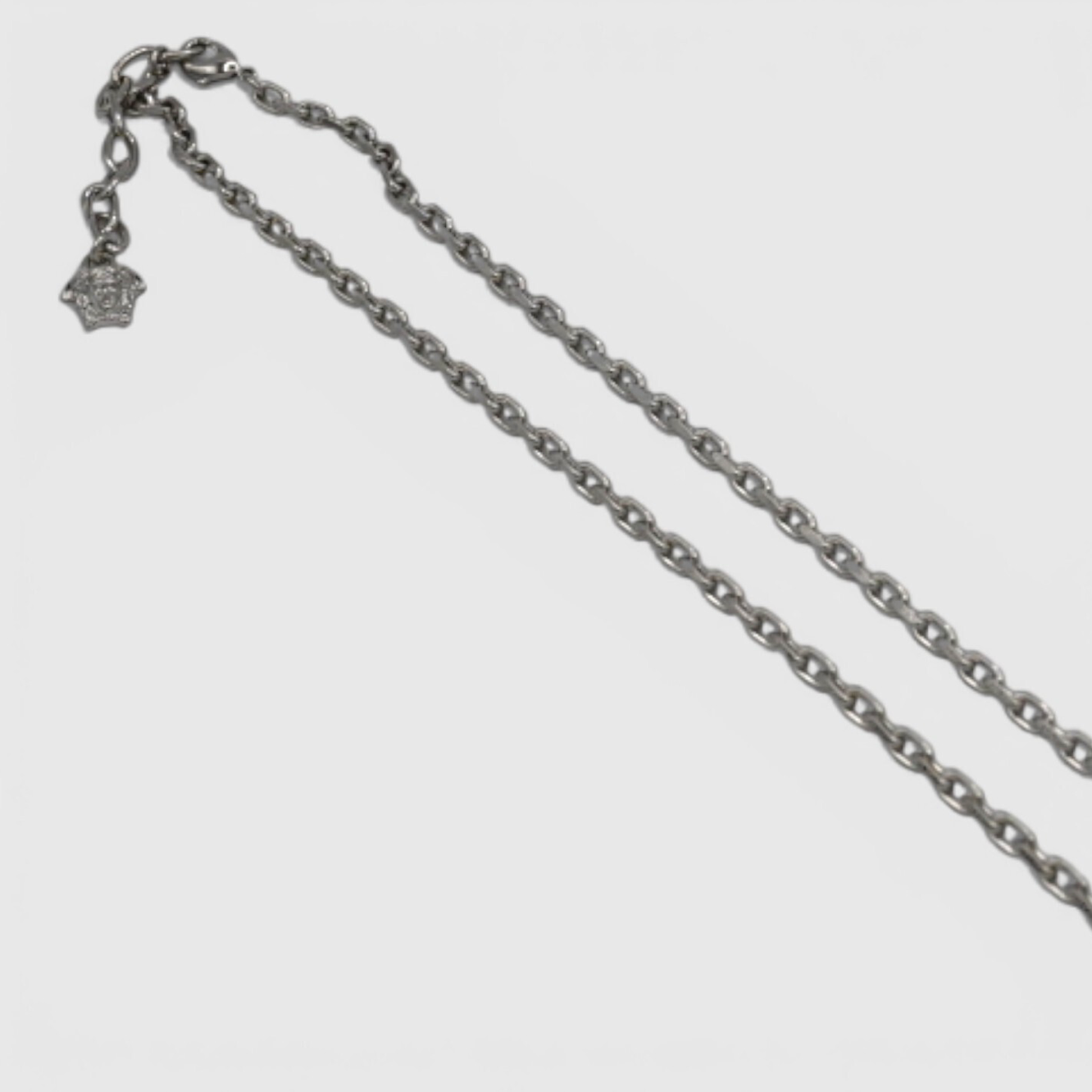 Versace-Greca-Necklace-05