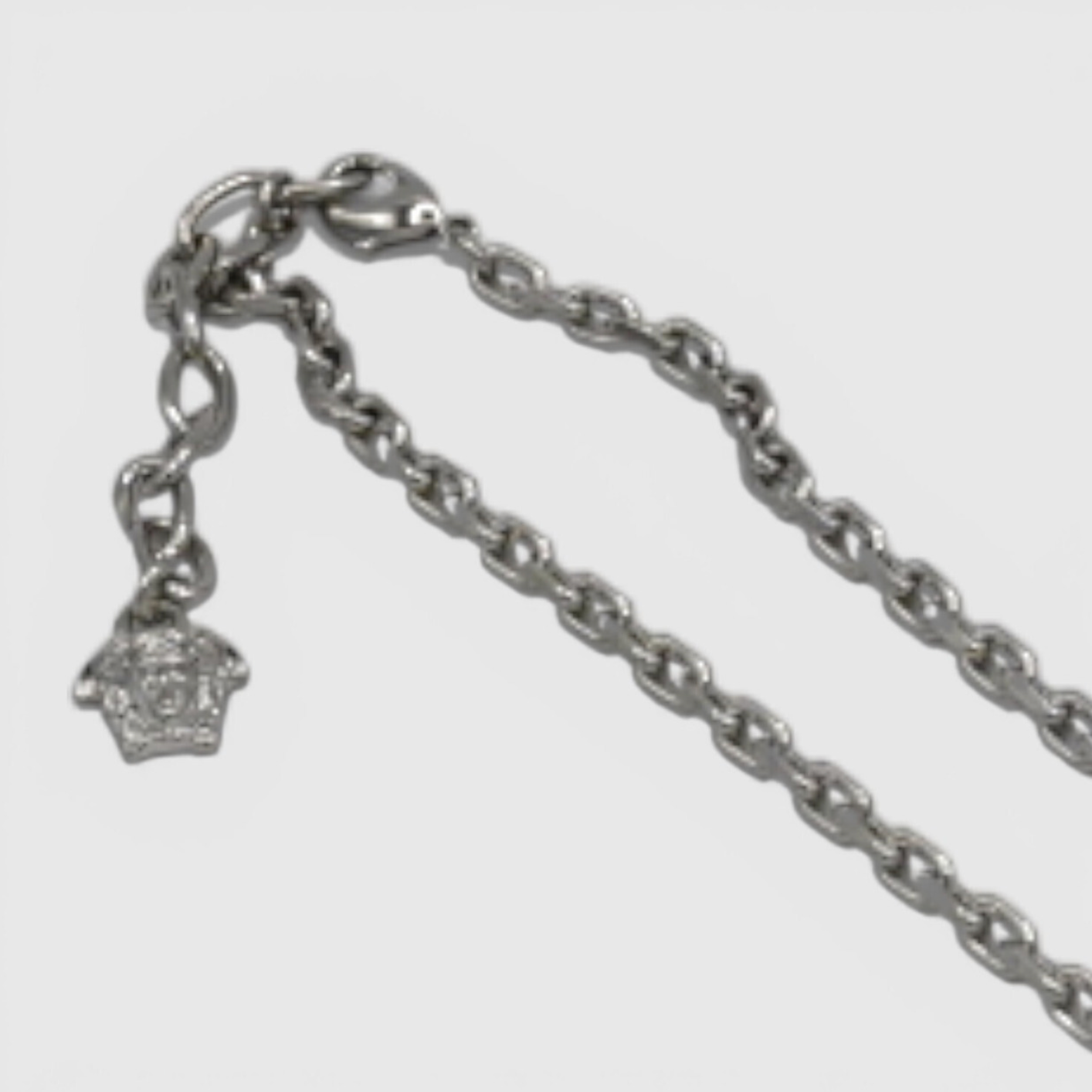 Versace-Greca-Necklace-Silver-013