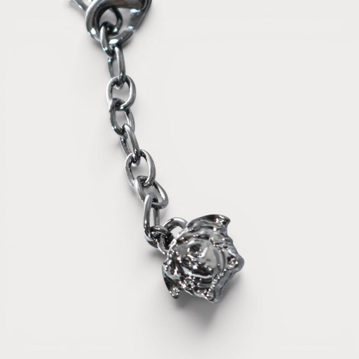 Versace-Greca-Necklace-Silver-05