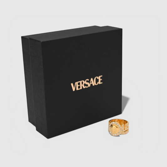 Versace-Medusa-Crystal-Greca-Ring-01