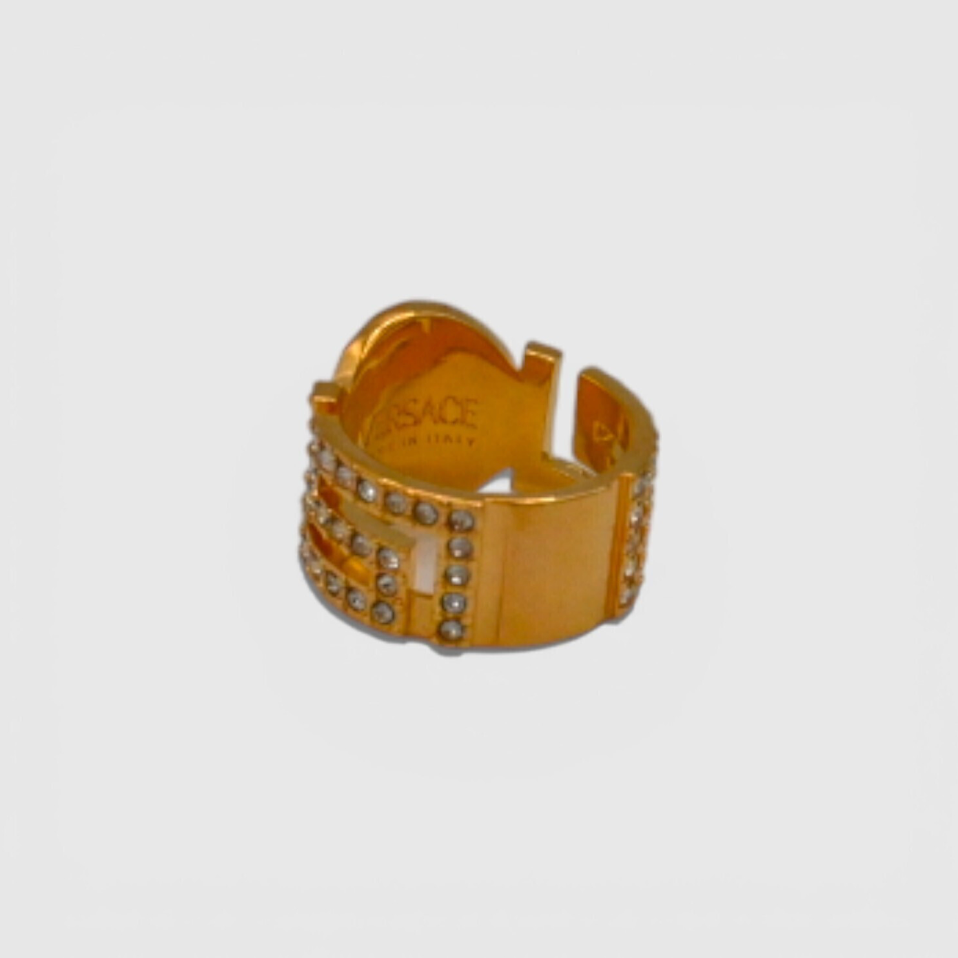 Versace-Medusa-Crystal-Greca-Ring-05