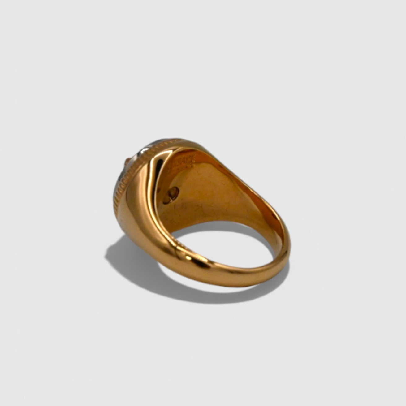 Versace-Medusa-Gold-Ring-05