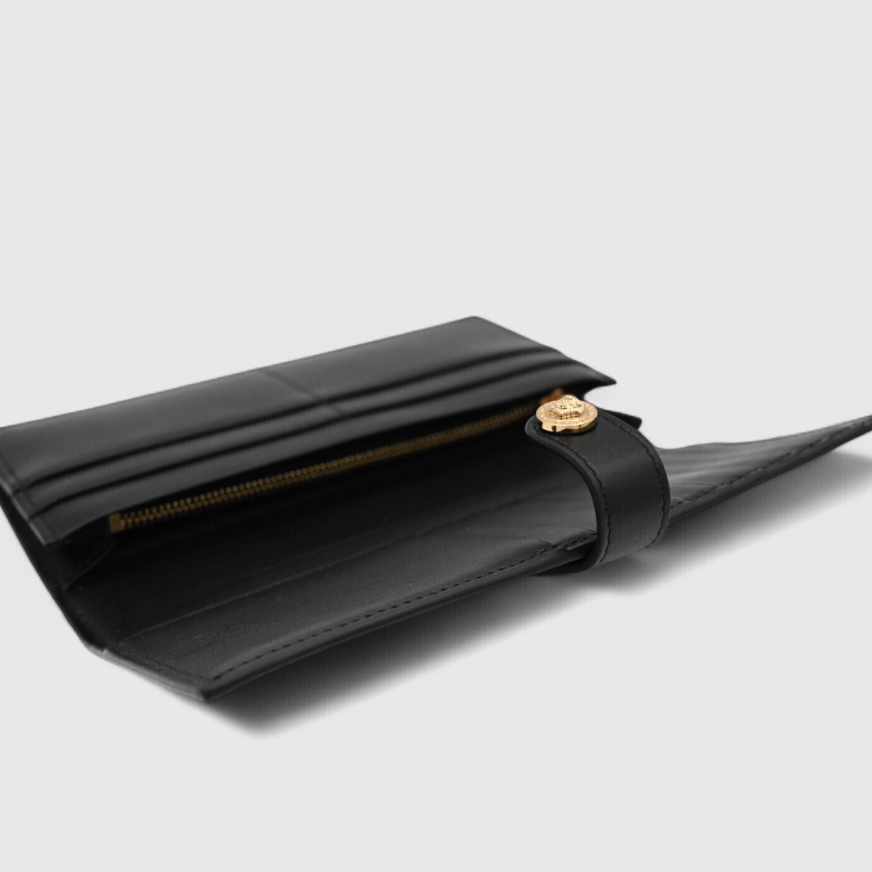 Versace-Medusa-Long-Wallet-06