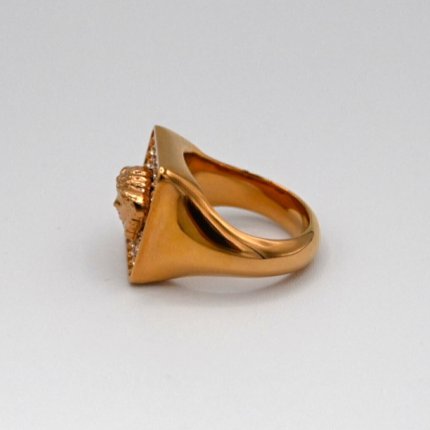 Versace-Medusa-Signet-Ring-03
