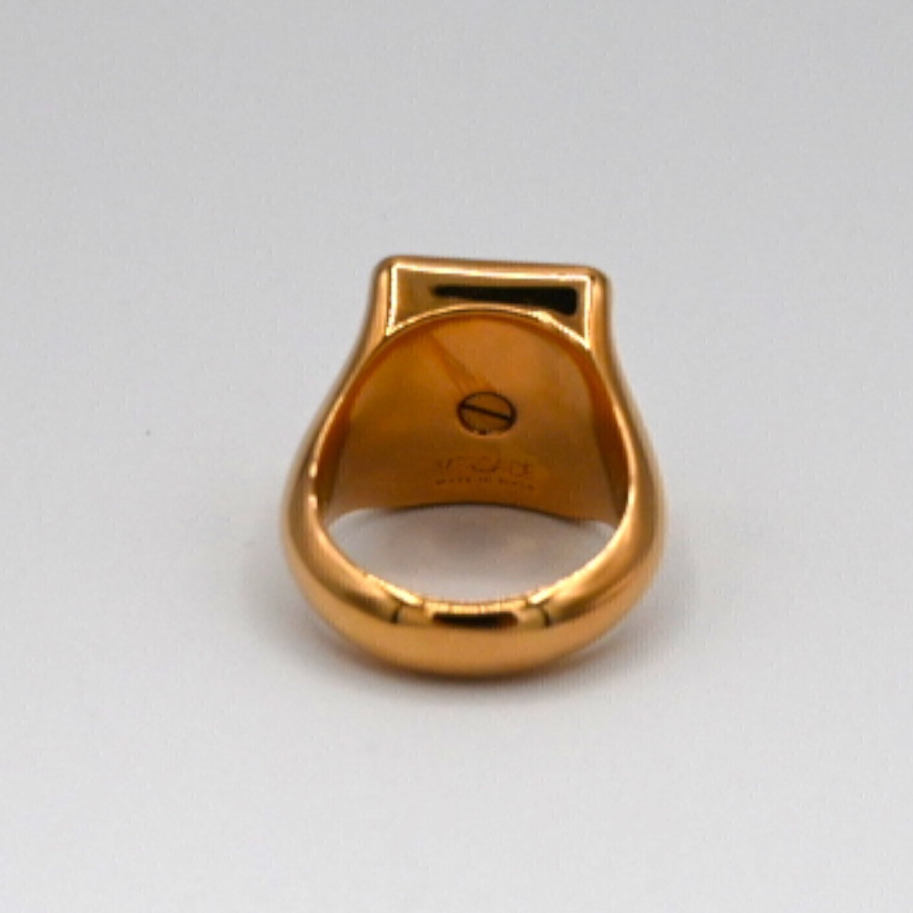 Versace-Medusa-Signet-Ring-04