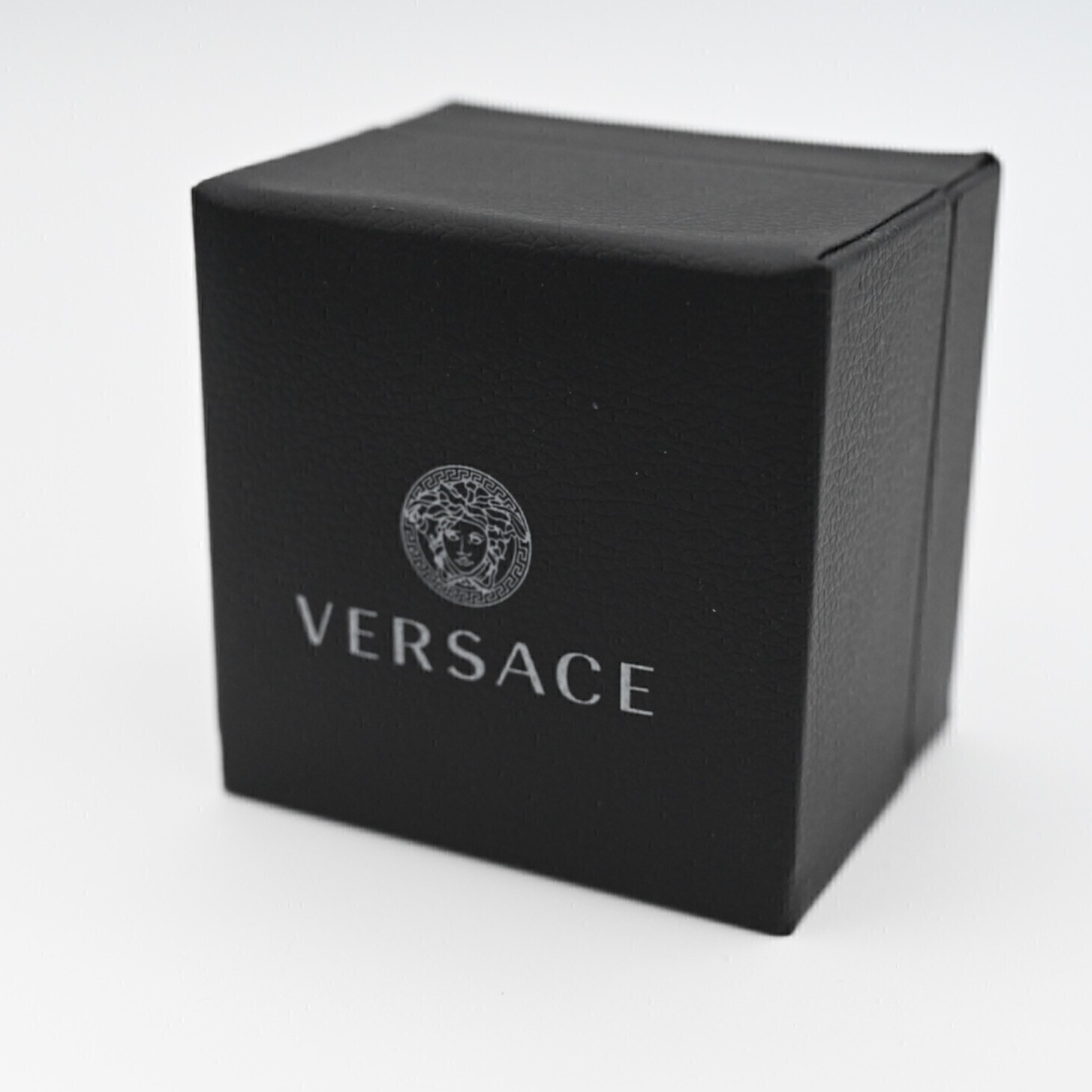Versace-Medusa-Signet-Ring-07