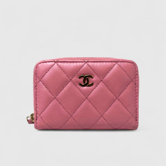 Vintage CHANEL Lambskin Zip Card Case Rank A