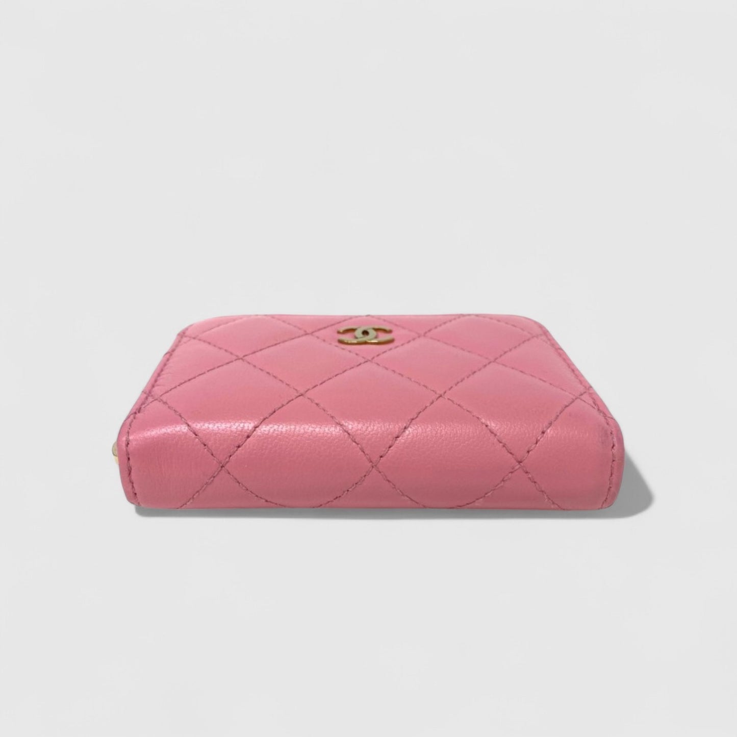 Vintage CHANEL Lambskin Zip Card Case Rank A