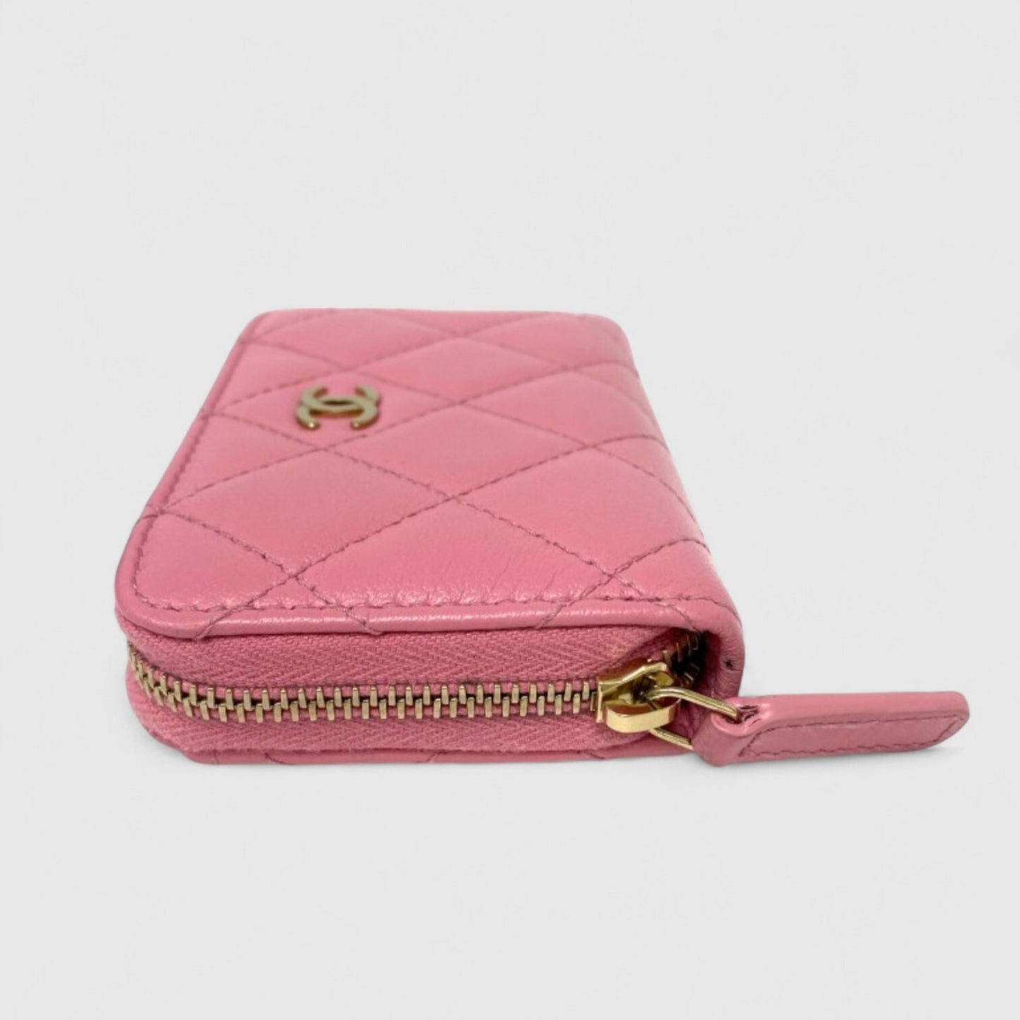Vintage CHANEL Lambskin Zip Card Case Rank A