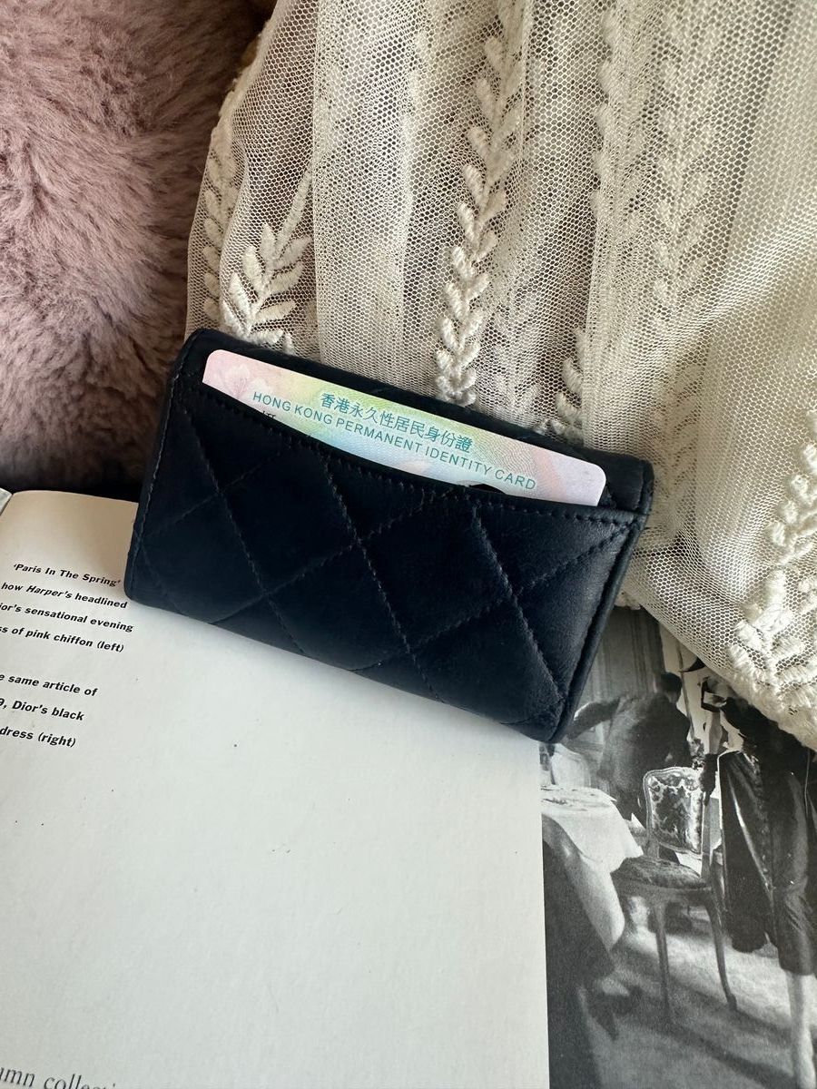 Vintage Rank A CHANEL Navy Lamb Key Holder Phw