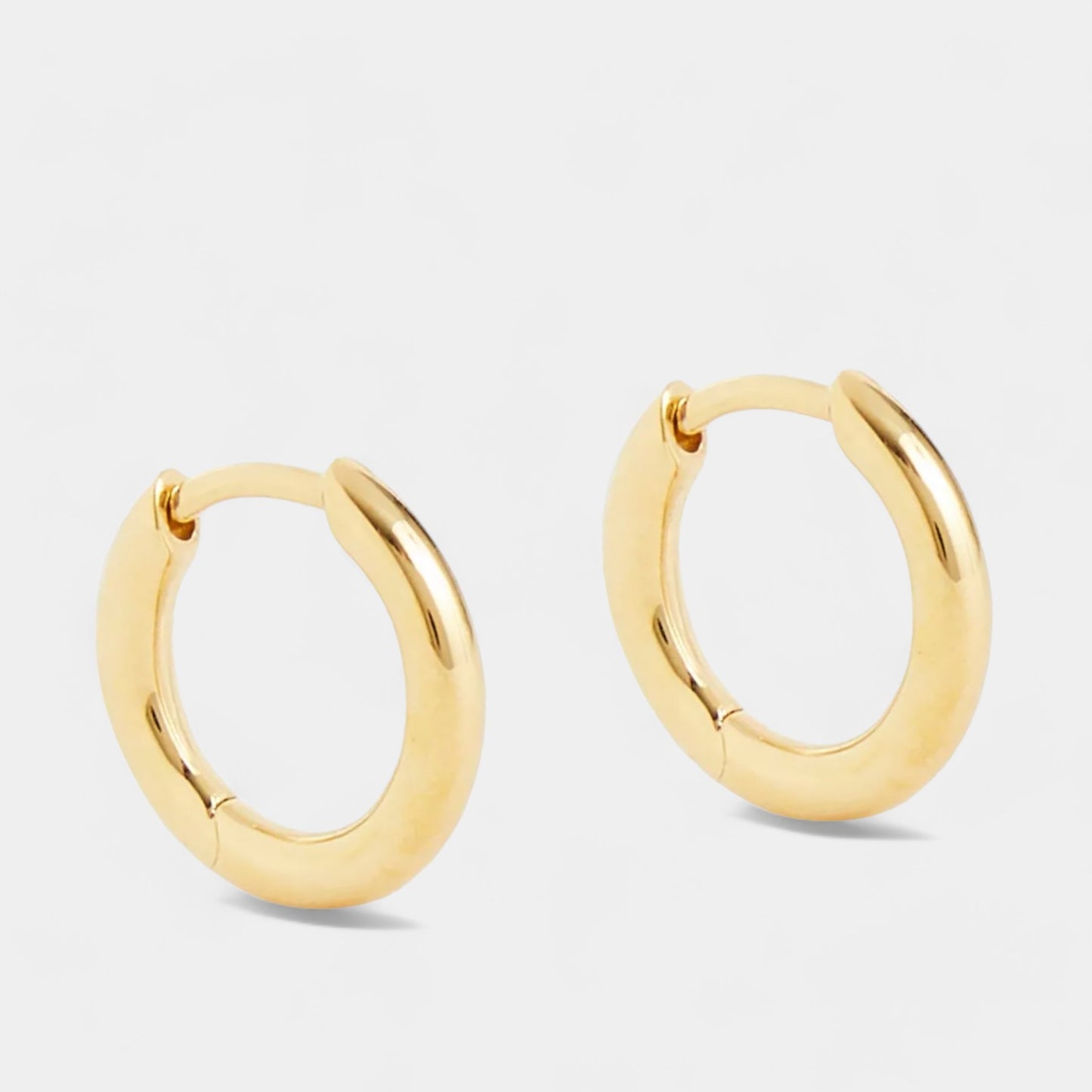 Tom Wood Gold Classic Hoop Small Earrings