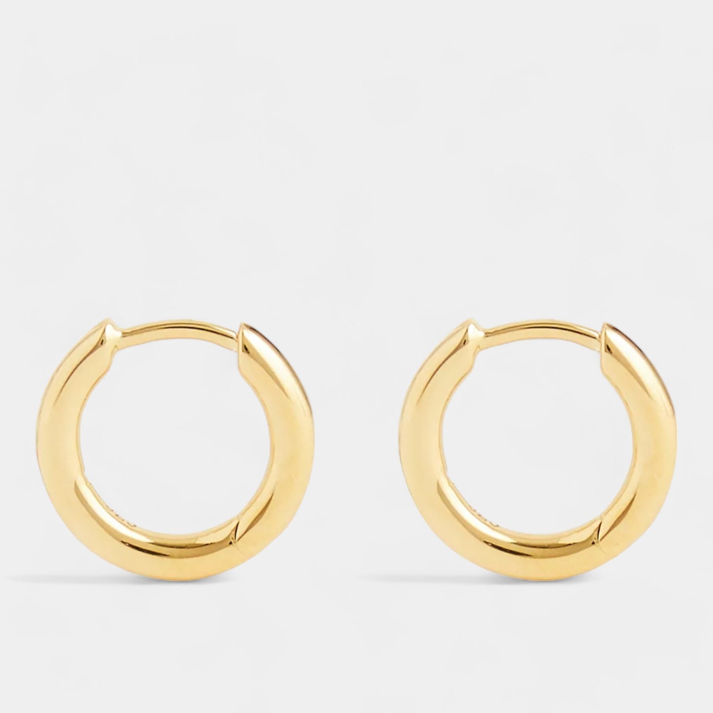 Tom Wood Gold Classic Hoop Small Earrings